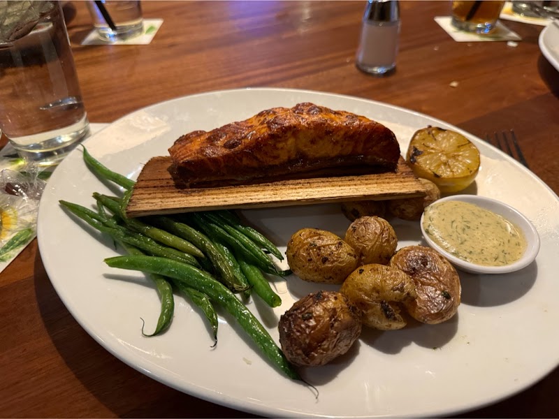 Food and interior photo 4 at Seasons 52 in King of Prussia