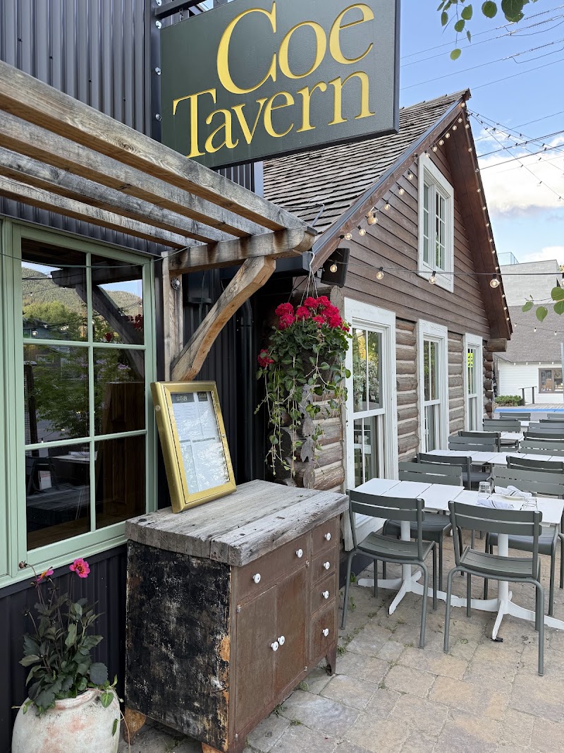Coe Tavern in Jackson