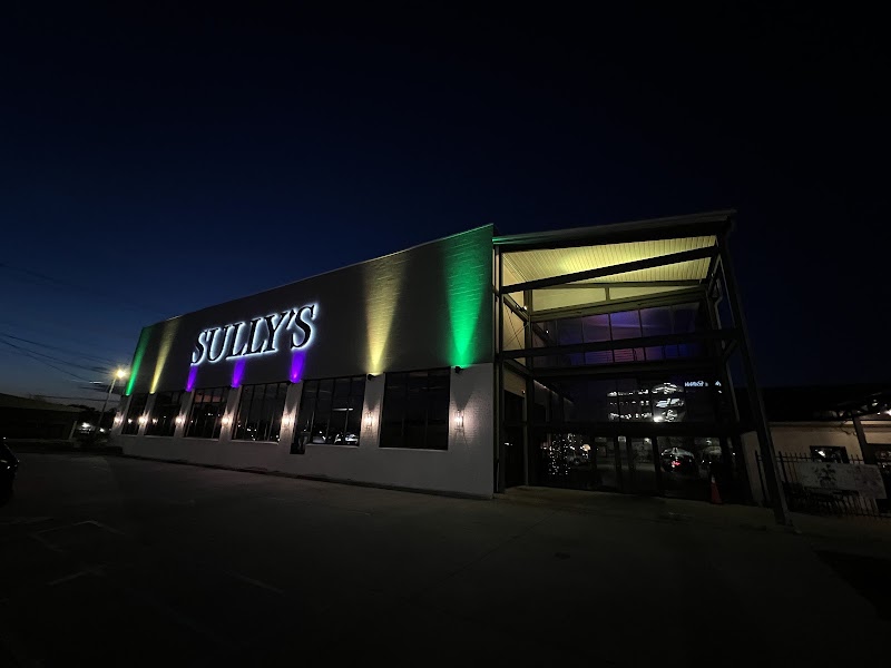 Food and interior photo 3 at Sully's in Gulfport