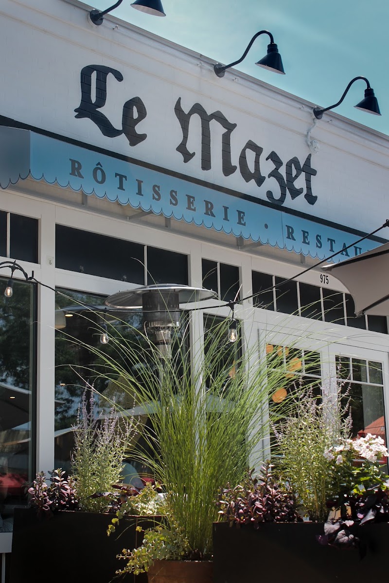 Le Mazet in West Hartford