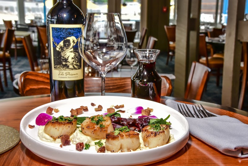 Food and interior photo 1 at Windrose Marker 26 Lakeside Dining in Osage Beach