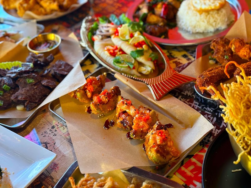 Food and interior photo 5 at Ezankaya Bann Suan in Chicago