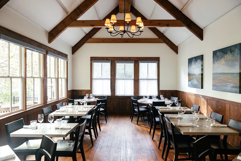 Table & Main in Roswell