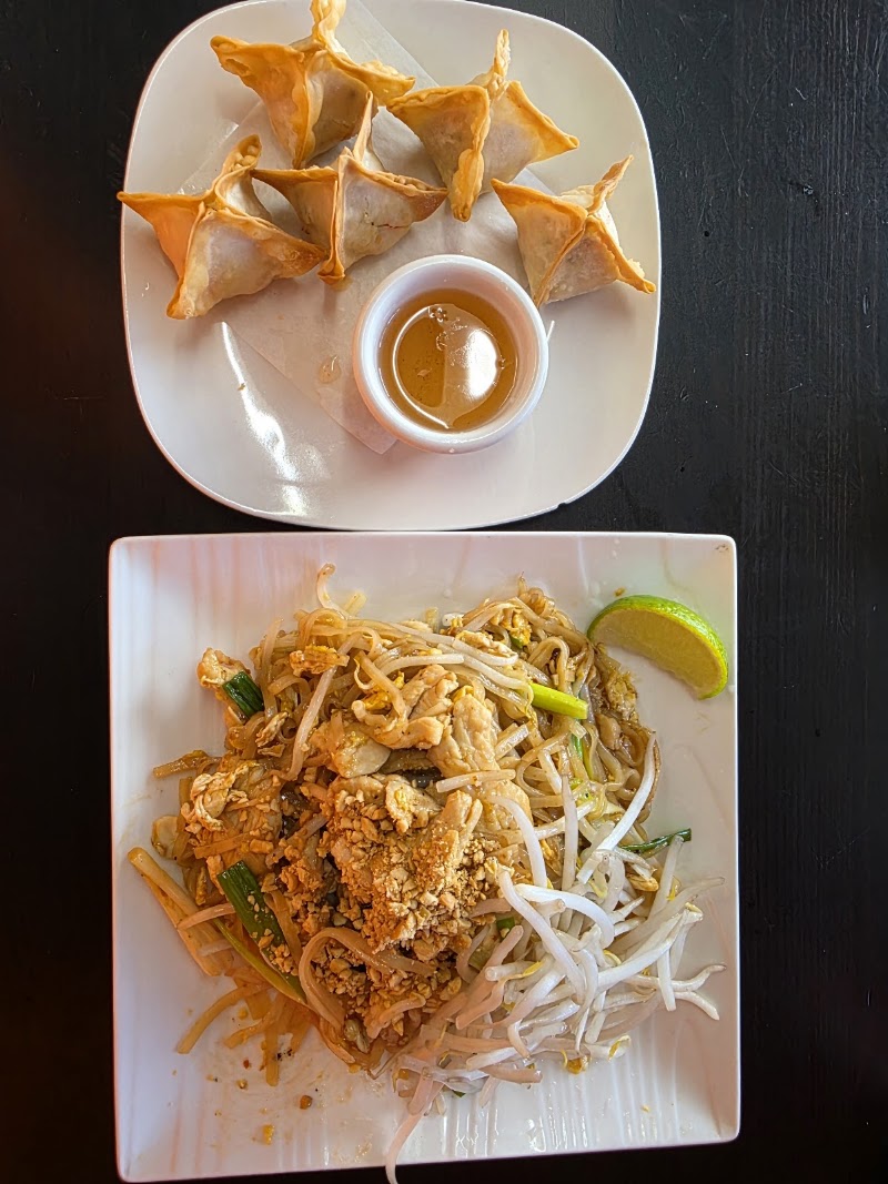Food and interior photo 3 at Thak Thai in Wilmington