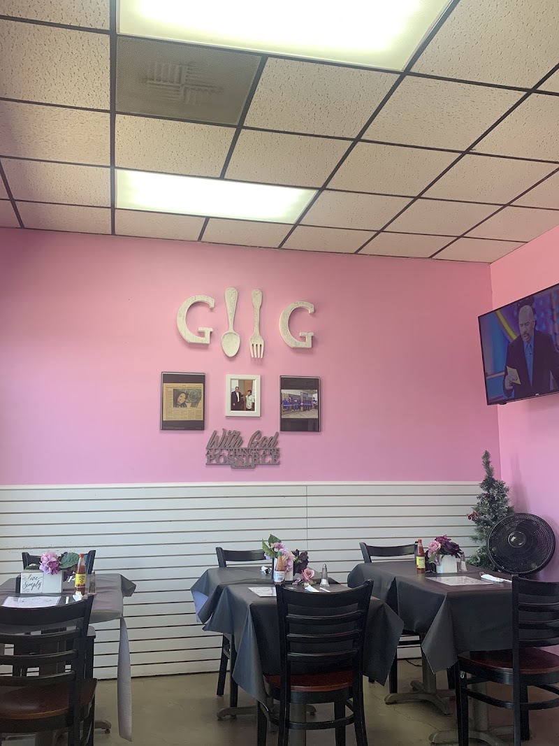 Food and interior photo 4 at Goodness Gracious in Tupelo