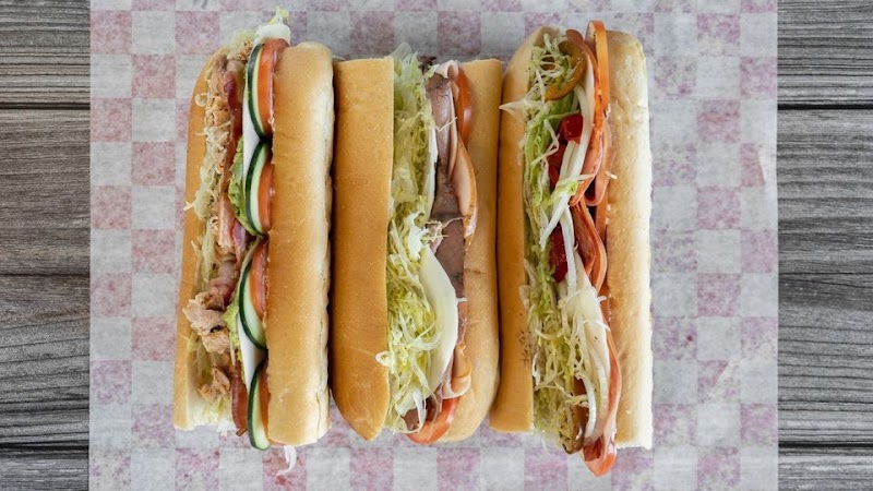 Food and interior photo 5 at Junior's Delicatessen in Batesville