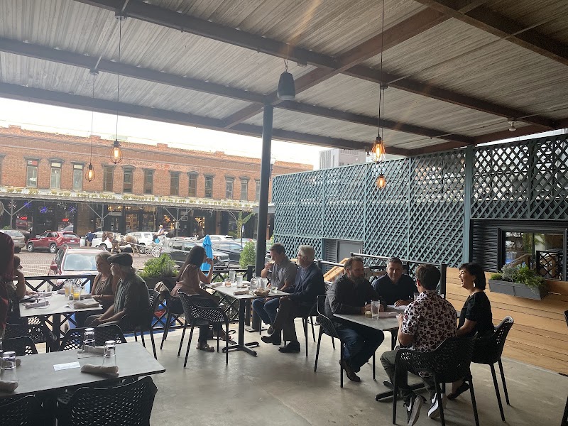 Gather in Omaha for Food & Drink in Omaha