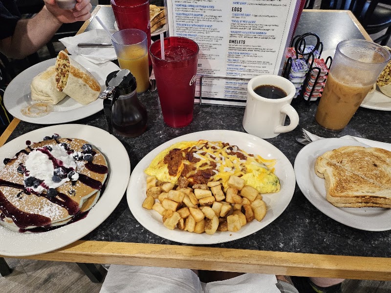 Food and interior photo 5 at Mr. Mamas Breakfast And Lunch in Las Vegas