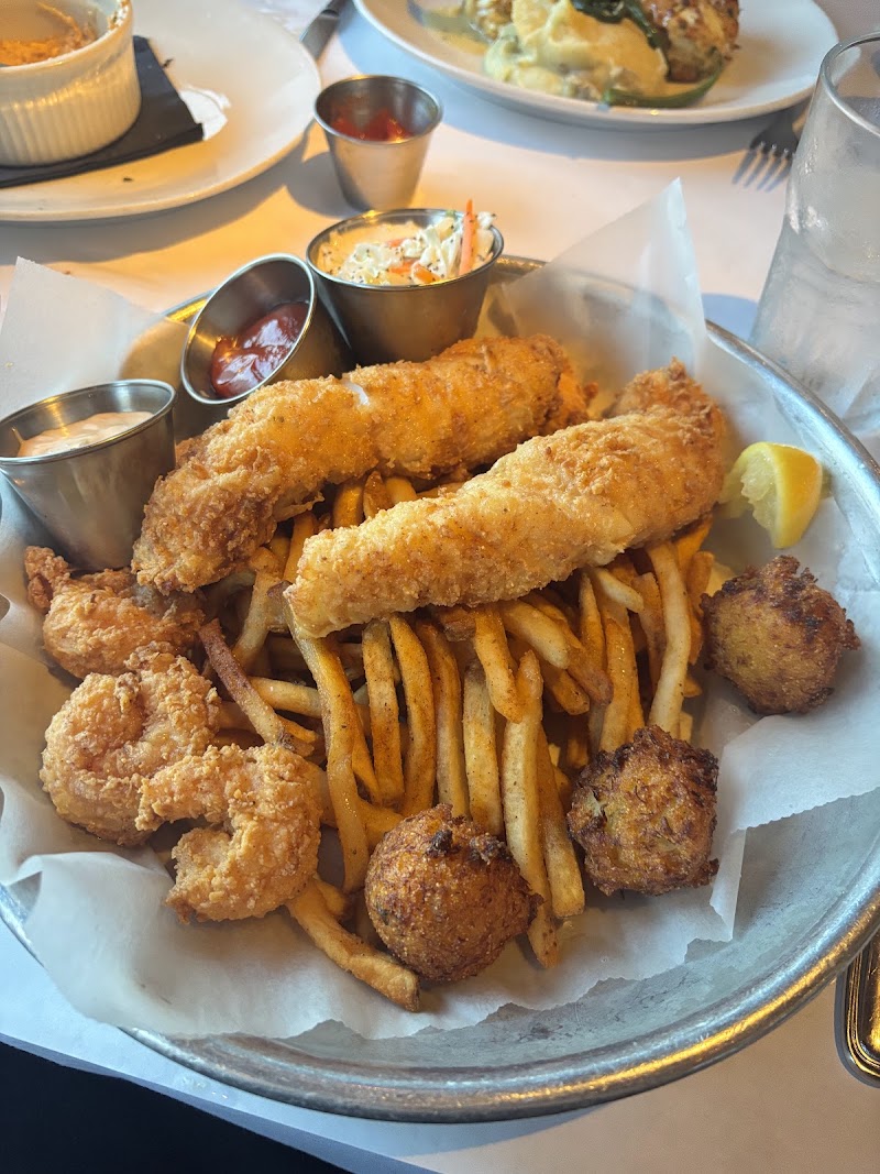 Food and interior photo 4 at Rusty Scupper Restaurant & Bar in Baltimore