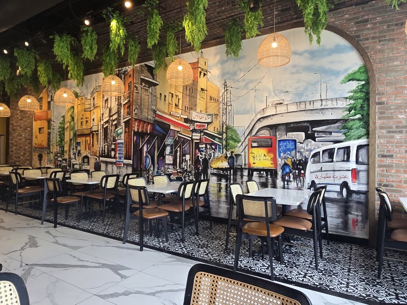 Food and interior photo 4 at Food Street in Columbus