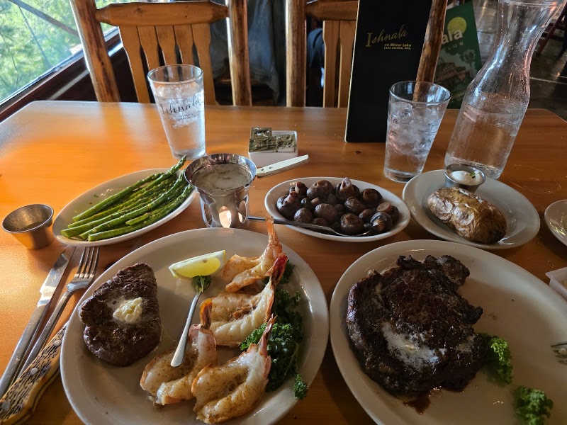 Food and interior photo 4 at Ishnala Supper Club in Lake Delton