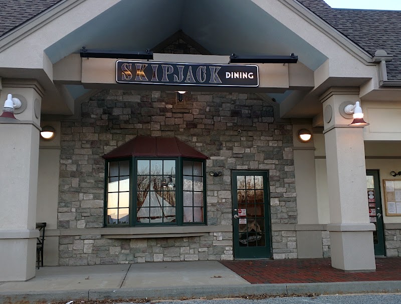 Skipjack Dining in Newark
