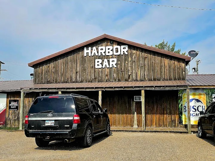 Food and interior photo 2 at Harbor Bar & Grill in Coleharbor