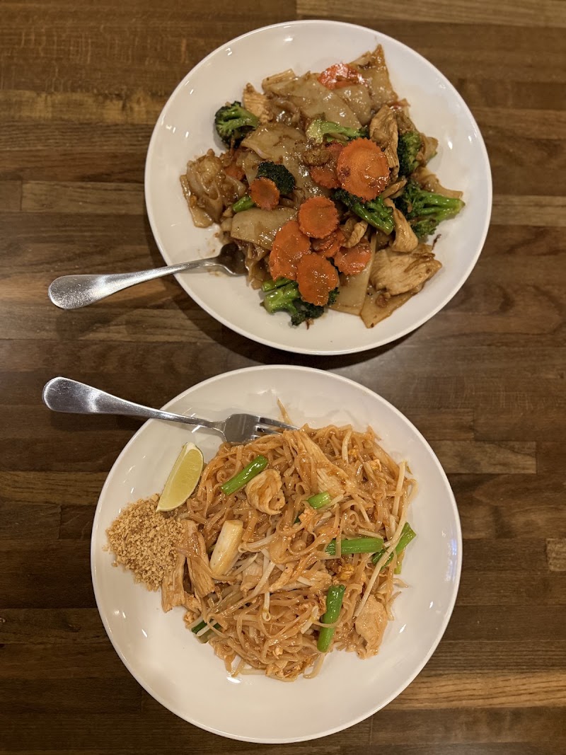 Food and interior photo 3 at Basil Leaf Thai Cuisine (OHIO) in Elyria