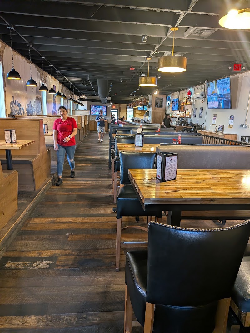 Food and interior photo 2 at Shorty Smalls in Beebe