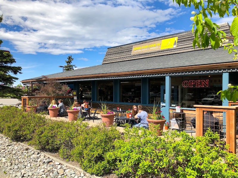 Food and interior photo 5 at Spenard Roadhouse in Anchorage