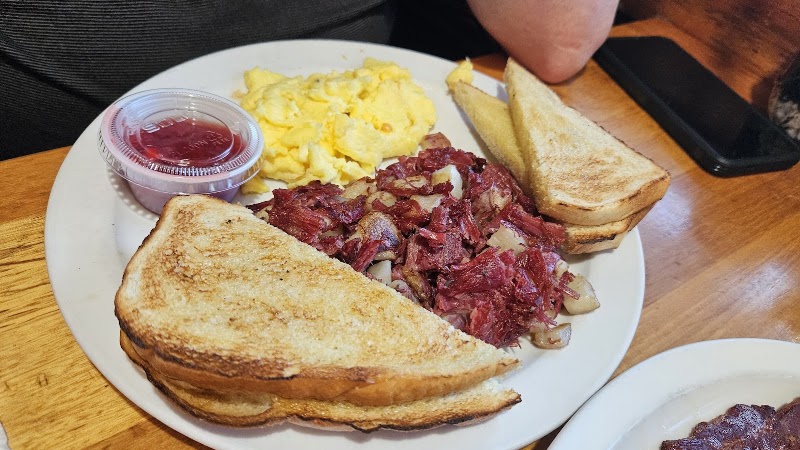 Food and interior photo 4 at The Griddle in Winnemucca