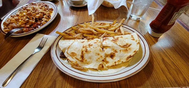 Food and interior photo 1 at Sadie's of New Mexico in Los Ranchos de Albuquerque