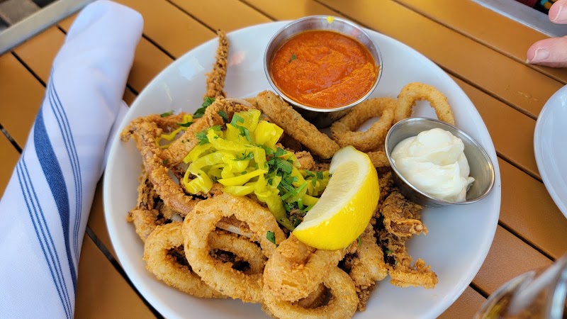 Food and interior photo 1 at Teddy's By the Sea in Carpinteria