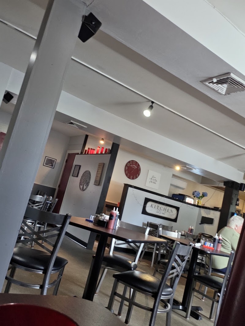 Food and interior photo 4 at Flat Pennies Kitchen in Willington