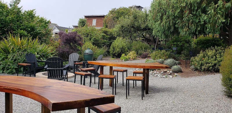 Café Beaujolais in Mendocino