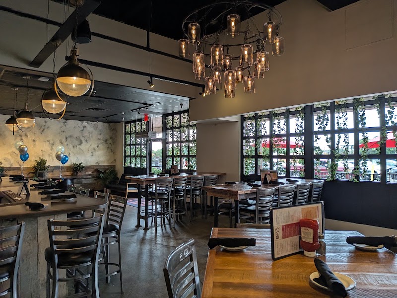 Food and interior photo 3 at Barrel 33 in Warren