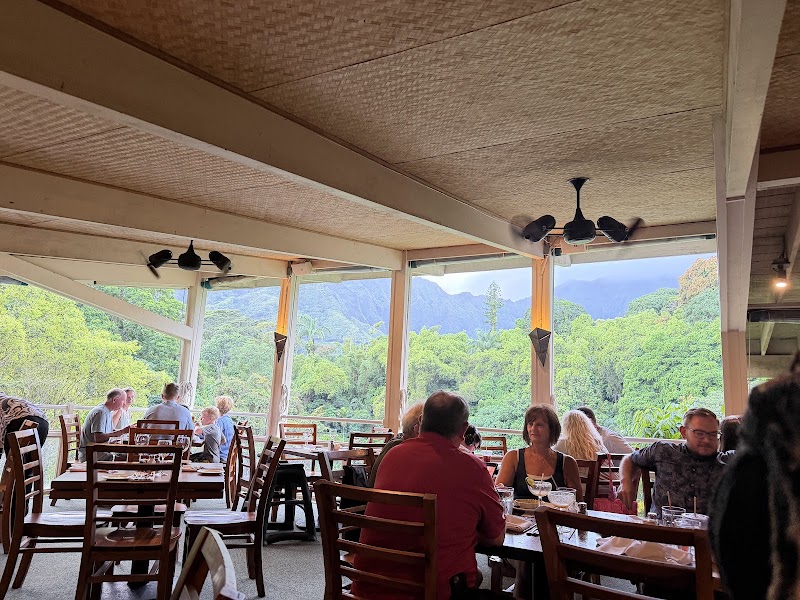 Food and interior photo 4 at Haleiwa Joe's Haiku Gardens in Kaneohe