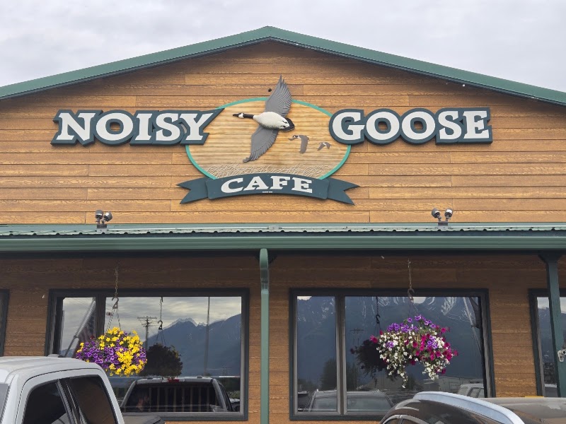 Food and interior photo 3 at The Noisy Goose in Palmer