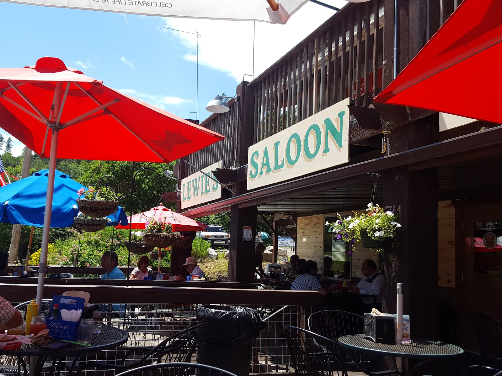 Lewie's Burgers & Brews in Lead