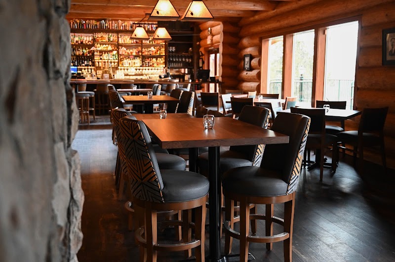 Stone Cliff Inn in Oregon City