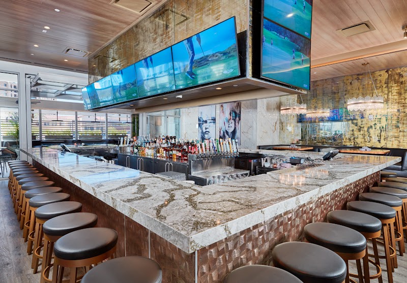 Moxies Scottsdale Restaurant in Scottsdale