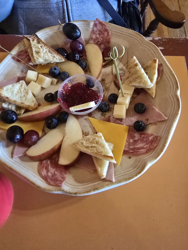 Food and interior photo 5 at Roots Farm Cafe in Tijeras