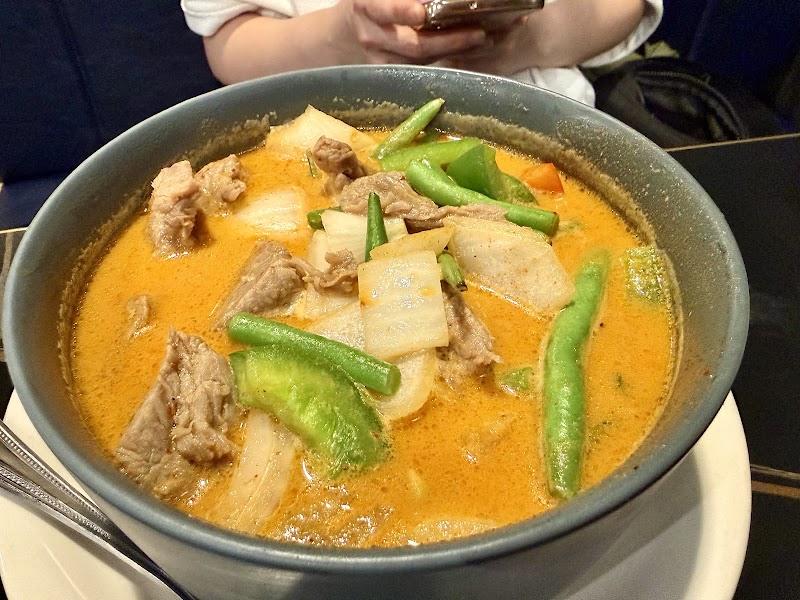 Food and interior photo 4 at Lemongrass Thai in Woodridge