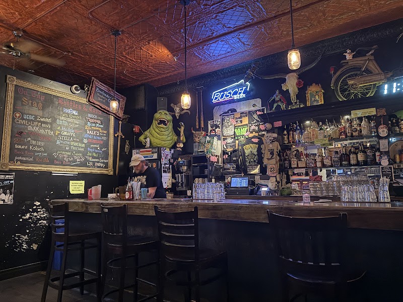 Food and interior photo 2 at The Crow's Nest in Maplewood