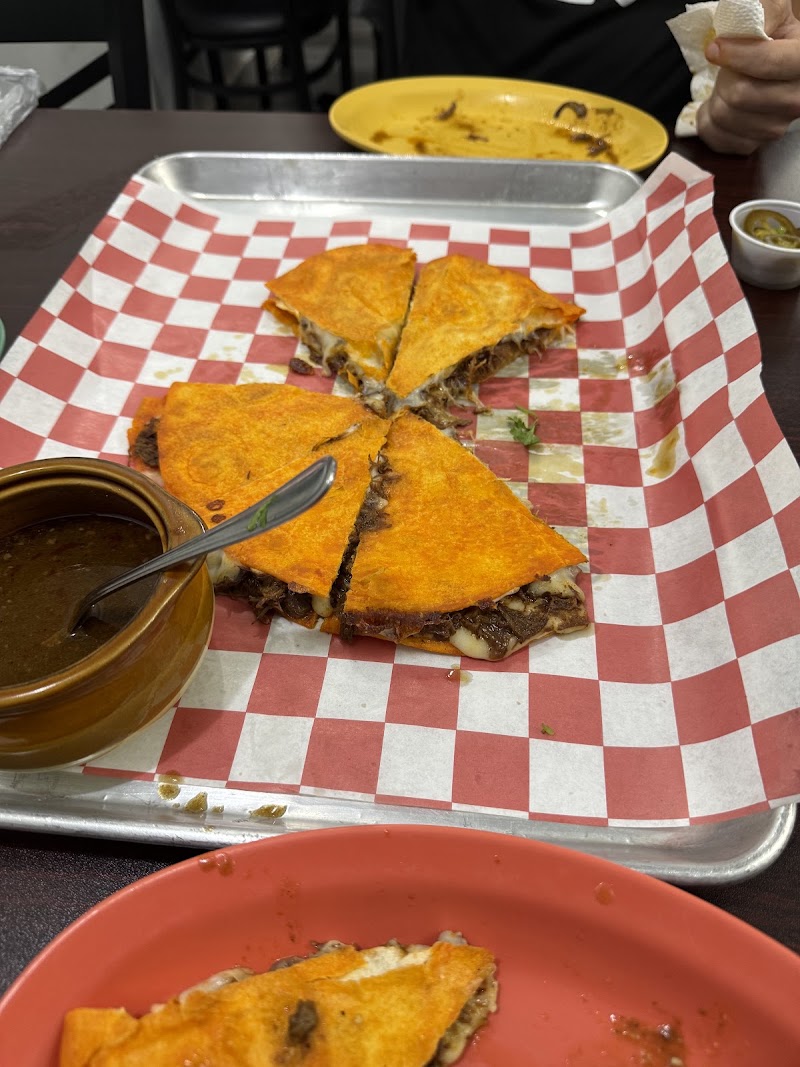 Food and interior photo 1 at El Encanto Mexican Restaurante y Taquería in Wetumpka
