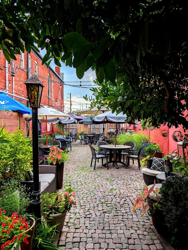 Food and interior photo 4 at Iozzo's Garden of Italy in Indianapolis