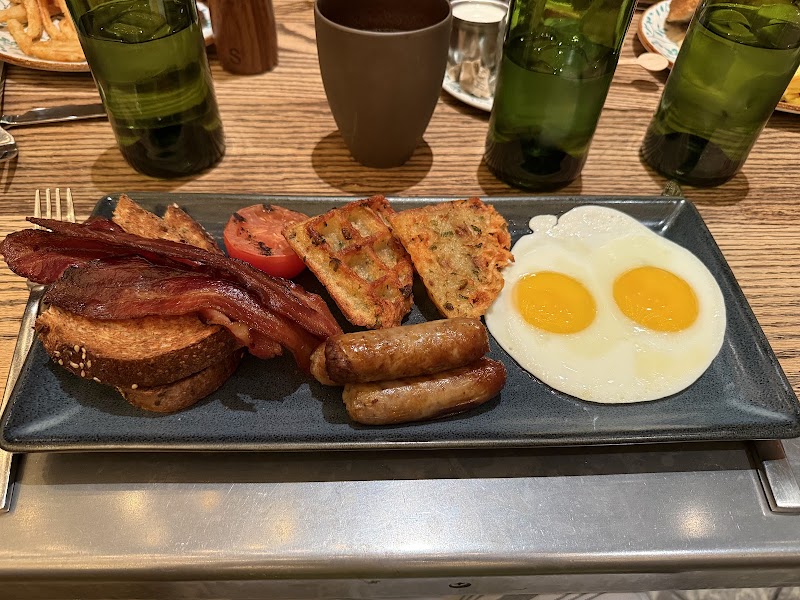 Food and interior photo 4 at Yardbird in Las Vegas