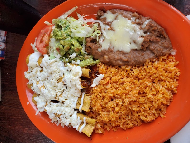 Food and interior photo 2 at El Sabor De México Mexican Bar & Grill in Lexington