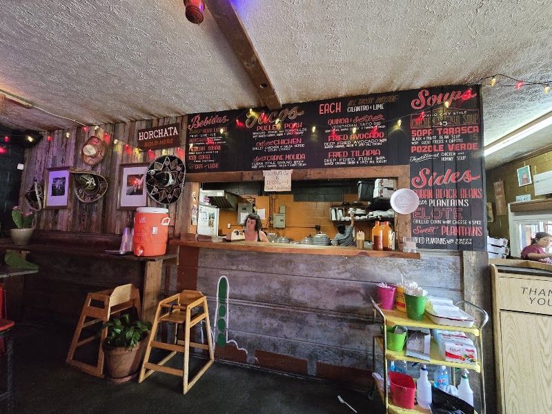 Food and interior photo 3 at Mas Tacos Por Favor in Nashville