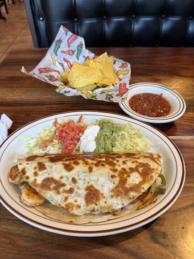 Food and interior photo 2 at Mi Azteca Mexican Restaurant in Chantilly