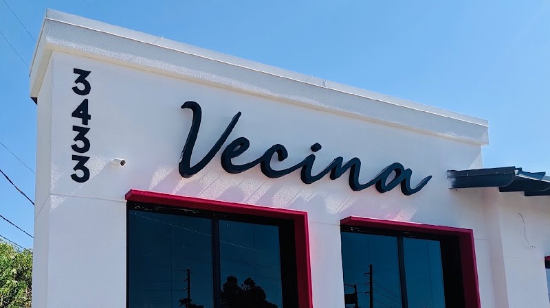 Vecina in Phoenix