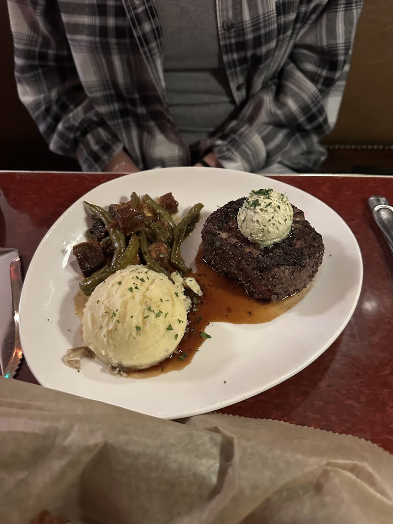 Food and interior photo 5 at Bonge's Tavern in CTRY CLB HGTS