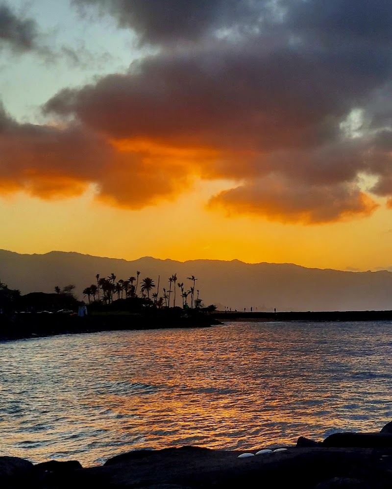 Food and interior photo 5 at Haleʻiwa Beach House in Haleiwa