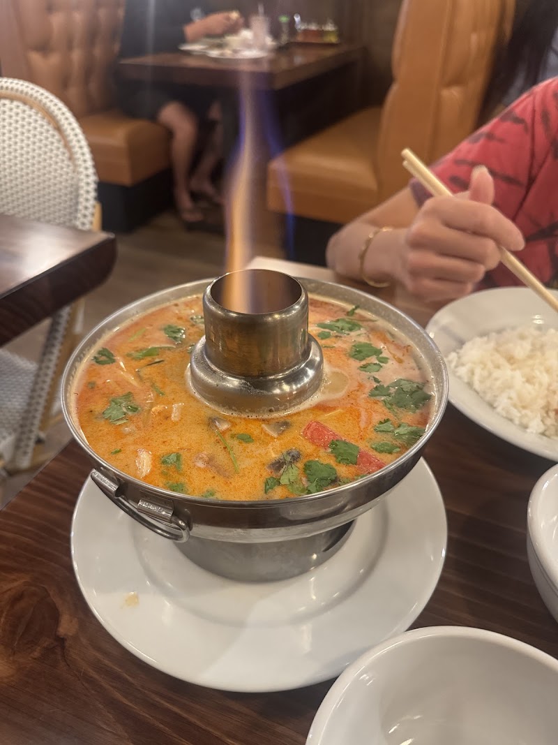 Food and interior photo 5 at Amazing Siam Thai restaurant in Los Angeles