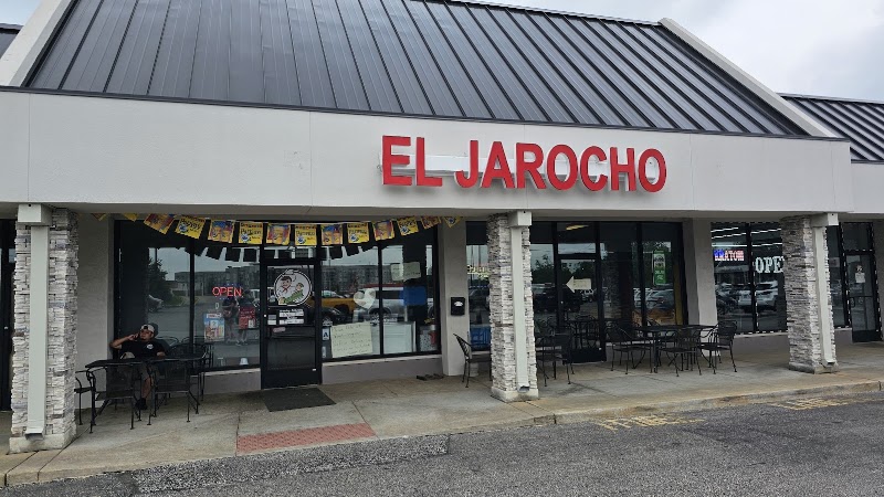 Food and interior photo 4 at El Jarocho in Twin Oaks