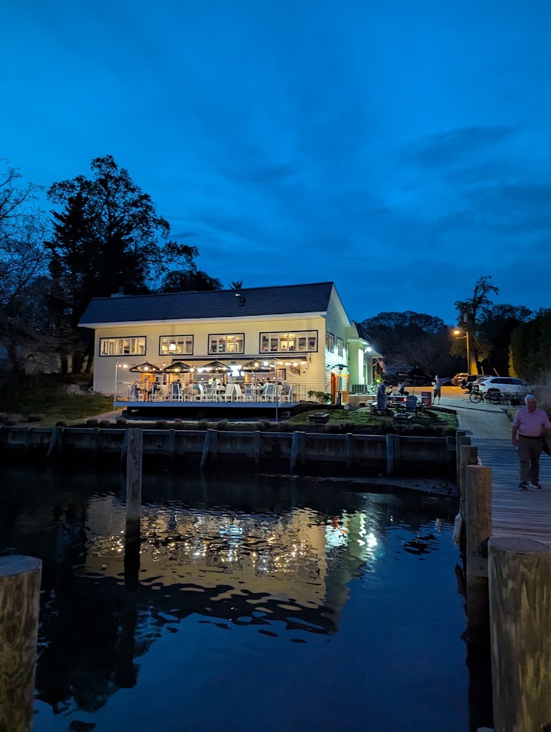 Food and interior photo 5 at Donnelly's Dockside in Arnold