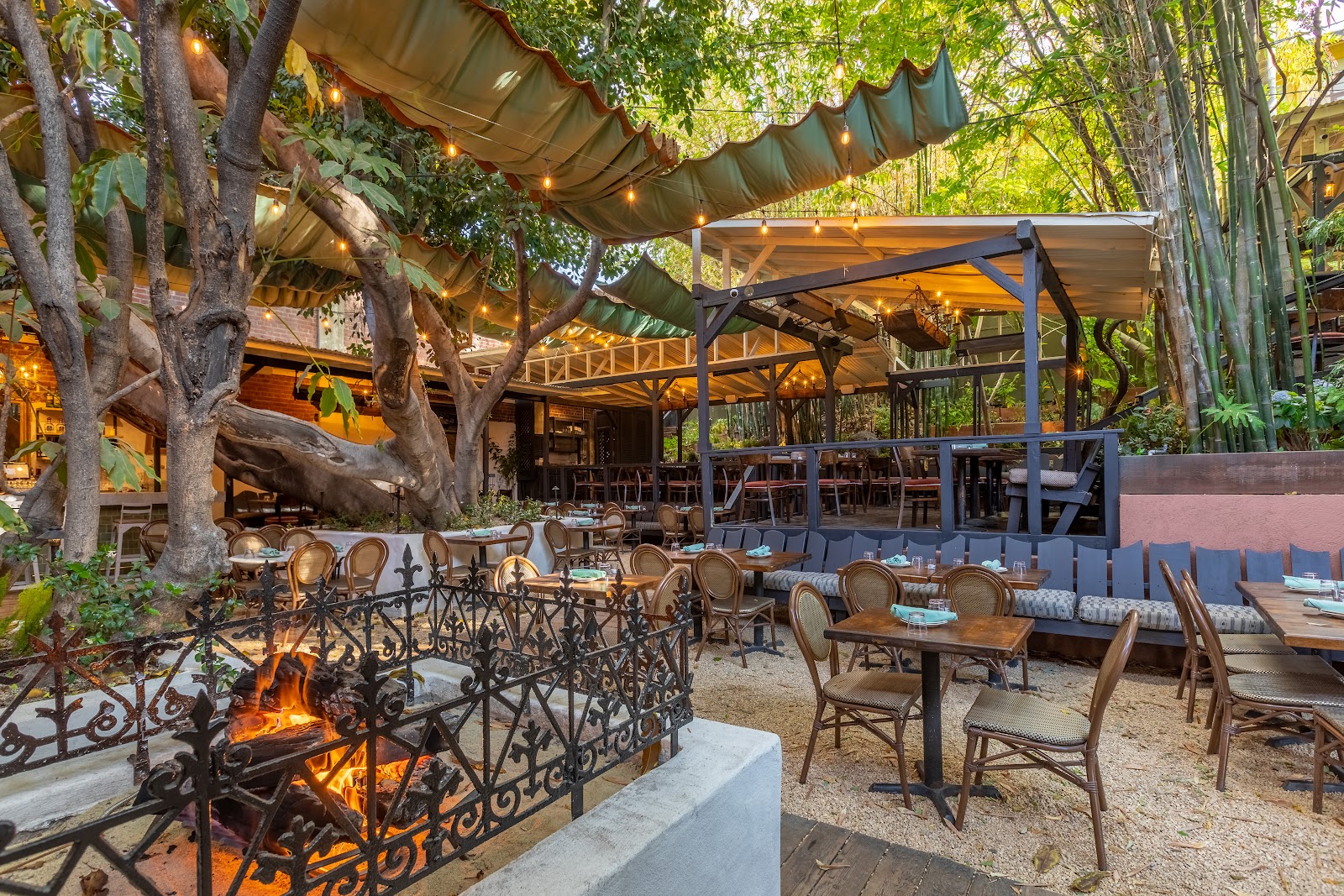 Bacari Silverlake in Los Angeles