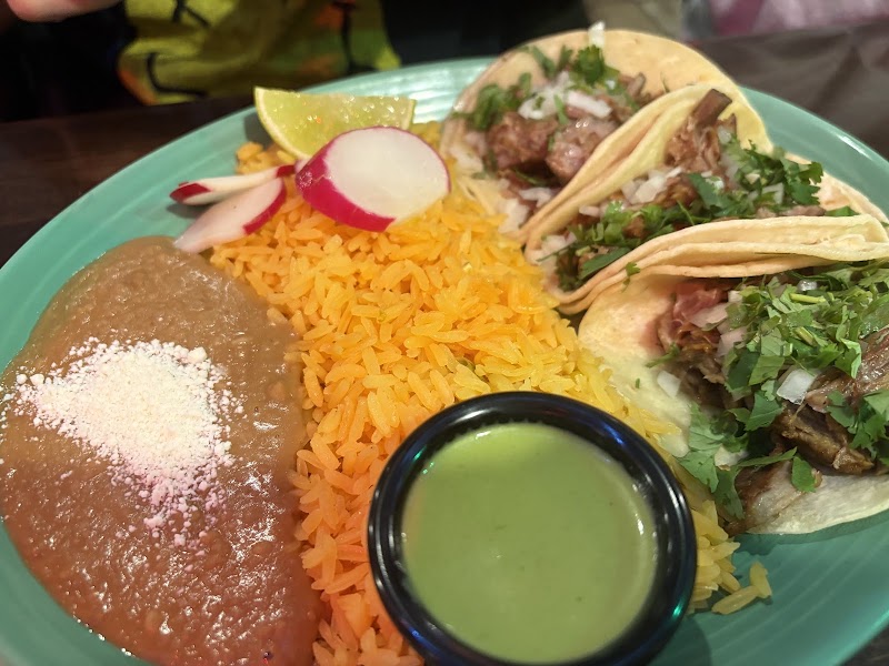 Food and interior photo 5 at El Rincon Zacatecano Taquería in Manchester