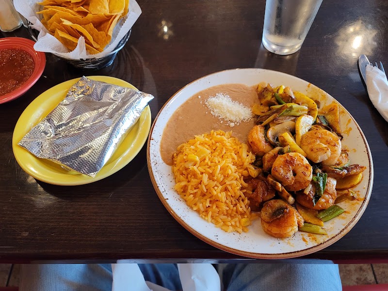 Food and interior photo 4 at El Rincon Zacatecano Taquería in Manchester