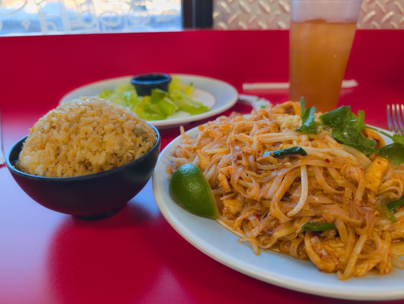 Food and interior photo 1 at Koh chang thai in Kalispell